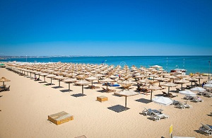 Цены на зонтики и шезлонги на пляжах Варны не повысятся